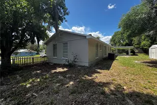 1610 Crest Ave, Leesburg, FL 34748 - Photo 15