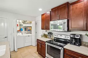 4994 Golden Eagle Dr, Oxford, FL 34484 - Photo 17