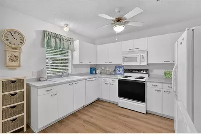 1436 W Schwartz Boulevard, Lady Lake, FL 32159 - Photo 3