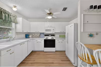 1436 W Schwartz Boulevard, Lady Lake, FL 32159 - Photo 5