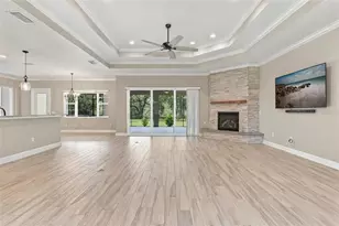 10594 NE 104th Cir, Oxford, FL 34484 - Photo 9