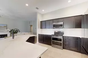 9170 SE 168th Cook Pl, The Villages, FL 32162 - Photo 9