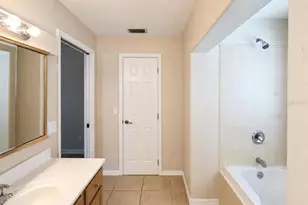 912 E Citrus Ave, Eustis, FL 32726 - Photo 7