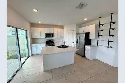 33981 Sky Blossom Circle, Leesburg, FL 34788 - Photo 5