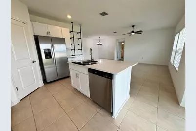 33981 Sky Blossom Circle, Leesburg, FL 34788 - Photo 7