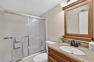 101 N Grandview St, Mount Dora, FL 32757 - Photo 27