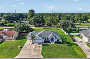 36731 Tropical Wind Ln, Grand Island, FL 32735 - Photo 3