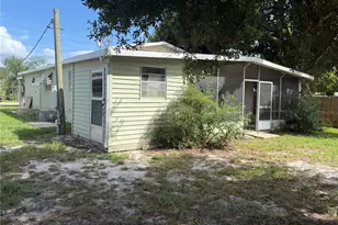 26139 Rose Ln, Astatula, FL 34705 - Photo 9