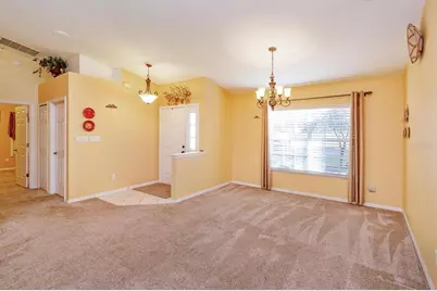 25845 Glen Eagle Dr, Leesburg, FL 34748 - Photo 9