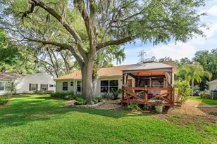 25845 Glen Eagle Dr, Leesburg, FL 34748 - Photo 3