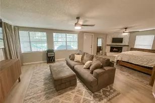7413 Lakeshore Dr, Tampa, FL 33604 - Photo 15