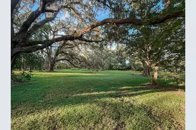 7413 Lakeshore Drive, Tampa, FL 33604 - Photo 23