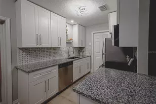 7413 Lakeshore Dr, Tampa, FL 33604 - Photo 11