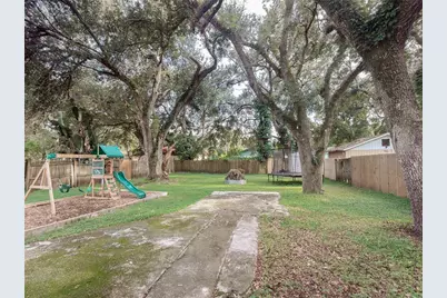 7413 Lakeshore Drive, Tampa, FL 33604 - Photo 19