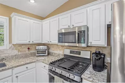 928 Eastmont Court, The Villages, FL 32162 - Photo 15