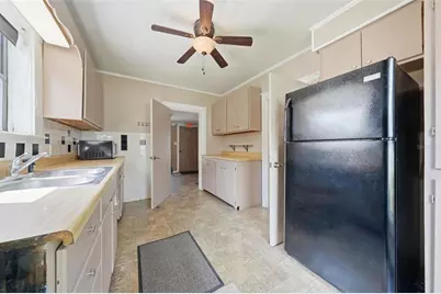 605 S Main Avenue, Minneola, FL 34715 - Photo 15