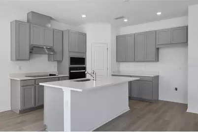 2962 Supermarine Road, Tavares, FL 32778 - Photo 9