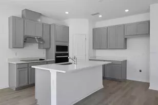2962 Supermarine Rd, Tavares, FL 32778 - Photo 9