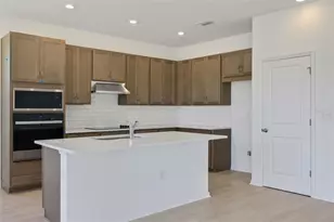 2956 Supermarine Rd, Tavares, FL 32778 - Photo 11