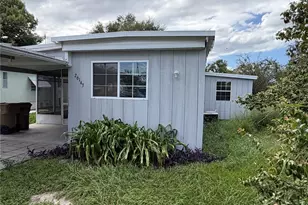 26143 Rose Ln, Astatula, FL 34705 - Photo 3