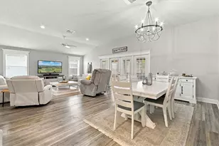 958 Long Leaf Ln, The Villages, FL 32163 - Photo 11