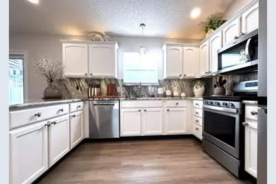8975 SE 168th Tailfer Street, The Villages, FL 32162 - Photo 15