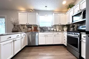 8975 SE 168th Tailfer St, The Villages, FL 32162 - Photo 15