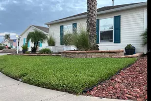 8975 SE 168th Tailfer St, The Villages, FL 32162 - Photo 3