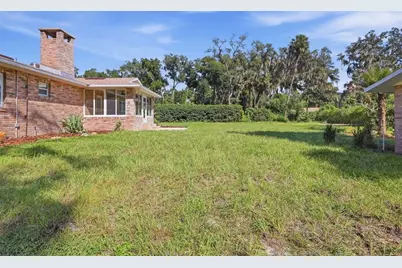 1521 N Lakeview Avenue, Leesburg, FL 34748 - Photo 31