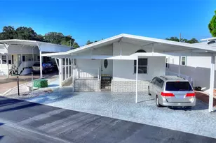 439 Par Pines Blvd, Davenport, FL 33837 - Photo 1