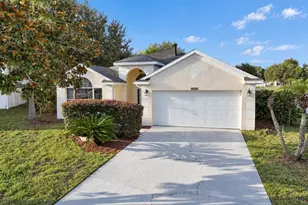 2813 Mayflower Loop, Clermont, FL 34714 - Photo 3