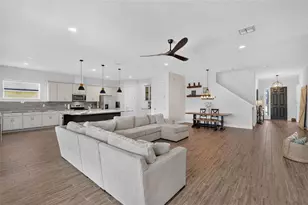 30308 Island Club Dr, Tavares, FL 32778 - Photo 15
