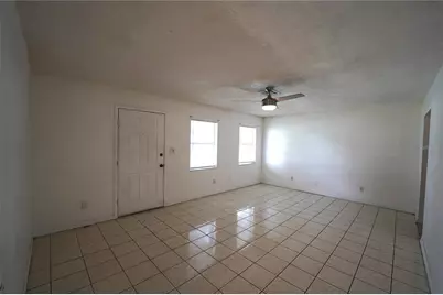 132 Gardenia Road, Kissimmee, FL 34743 - Photo 3
