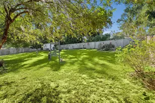 521 E Mirror Lake Dr, Fruitland Park, FL 34731 - Photo 49