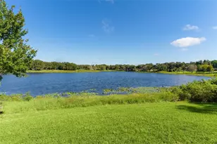 521 E Mirror Lake Dr, Fruitland Park, FL 34731 - Photo 61