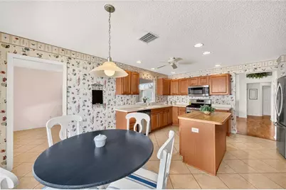 16969 SE 92nd Pelham Avenue, The Villages, FL 32162 - Photo 15