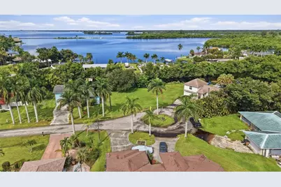 261 Alameda Avenue, Fort Myers, FL 33905 - Photo 9