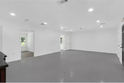 109 W Lakeview Street, Lady Lake, FL 32159 - Photo 5