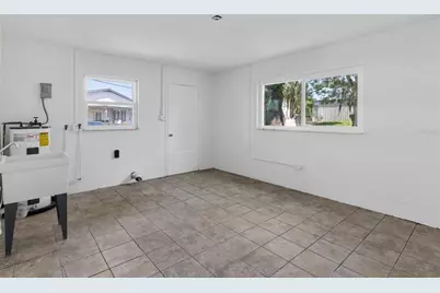 109 W Lakeview Street, Lady Lake, FL 32159 - Photo 15