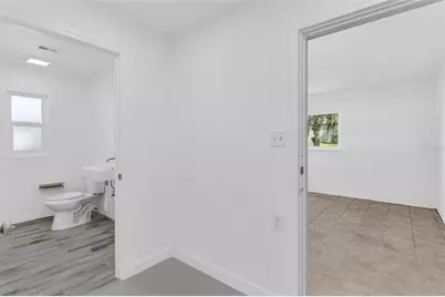 109 W Lakeview Street, Lady Lake, FL 32159 - Photo 13