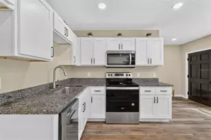 706 Mulberry St, Fruitland Park, FL 34731 - Photo 7