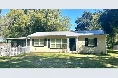 706 Mulberry Street, Fruitland Park, FL 34731 - Photo 1