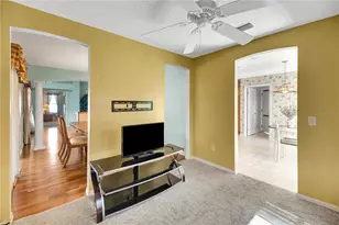 8305 SE 168th Mardell Ln, The Villages, FL 32162 - Photo 21
