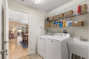 2733 Alandari Ln, The Villages, FL 32162 - Photo 39