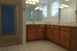 1233 Oak Forest Dr, The Villages, FL 32162 - Photo 19