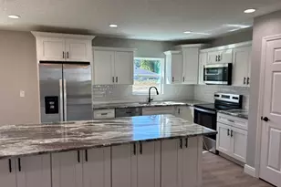 9328 N Cortlandt Dr, Dunnellon, FL 34434 - Photo 13