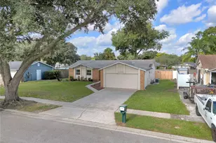 611 Sherwood Oaks Cir, Ocoee, FL 34761 - Photo 3