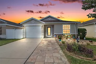 12446 NE 52nd Loop, Oxford, FL 34484 - Photo 1