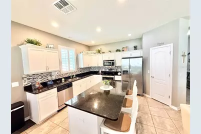 2769 Limerick Circle, Grand Island, FL 32735 - Photo 3