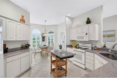 9245 SE 169th Bentley Street, The Villages, FL 32162 - Photo 15